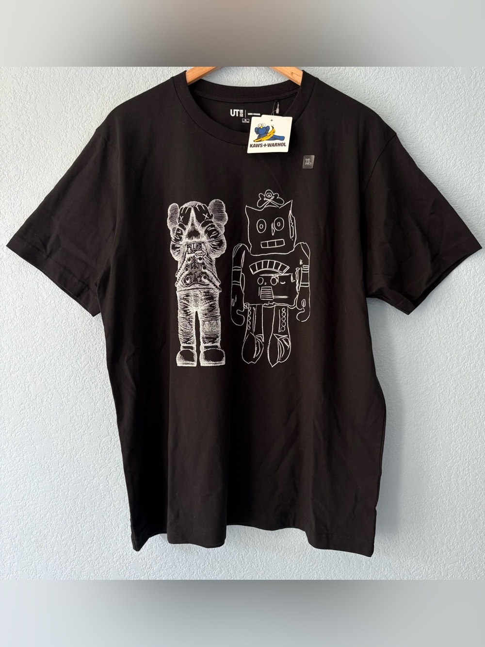 NEW Uniqlo KAWS x Warhol T-shirt Tee Robot Companion Pop Art